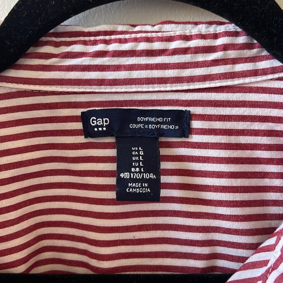 Gap Red Pinstripe Button Down - Picture 3 of 4